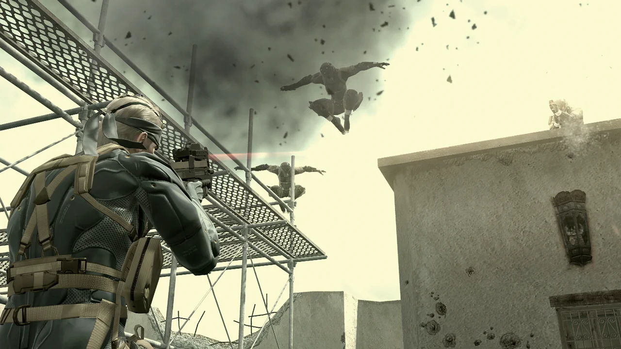 Metal Gear Solid 4 gameplay: Snake in close-quarters combat against PMC troops in a dimly lit building